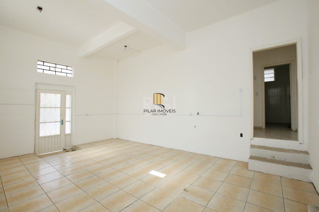 Prédio Comercial 2 dormitórios no bairro Navegantes
