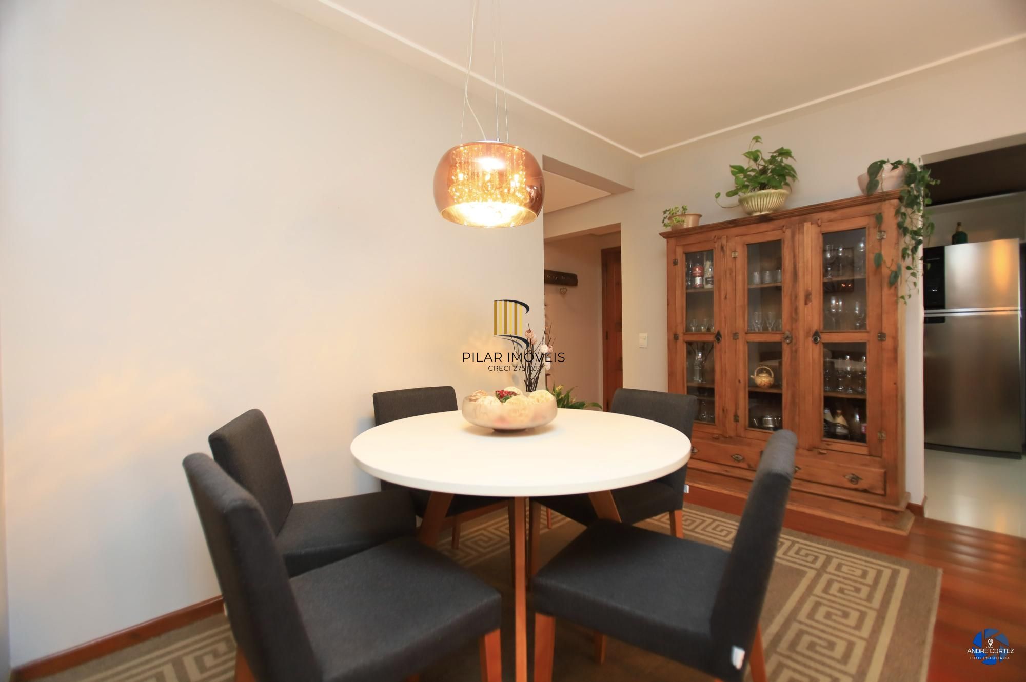 Apartamento 2 dormitórios no bairro Mont Serrat