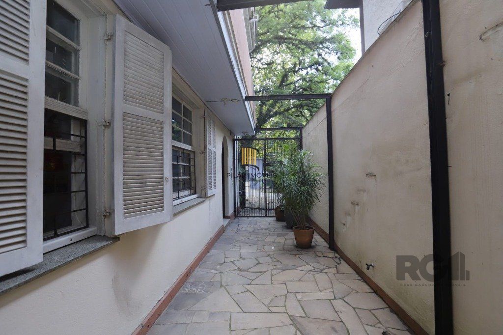 Casa 3 dormitórios no bairro Farroupilha