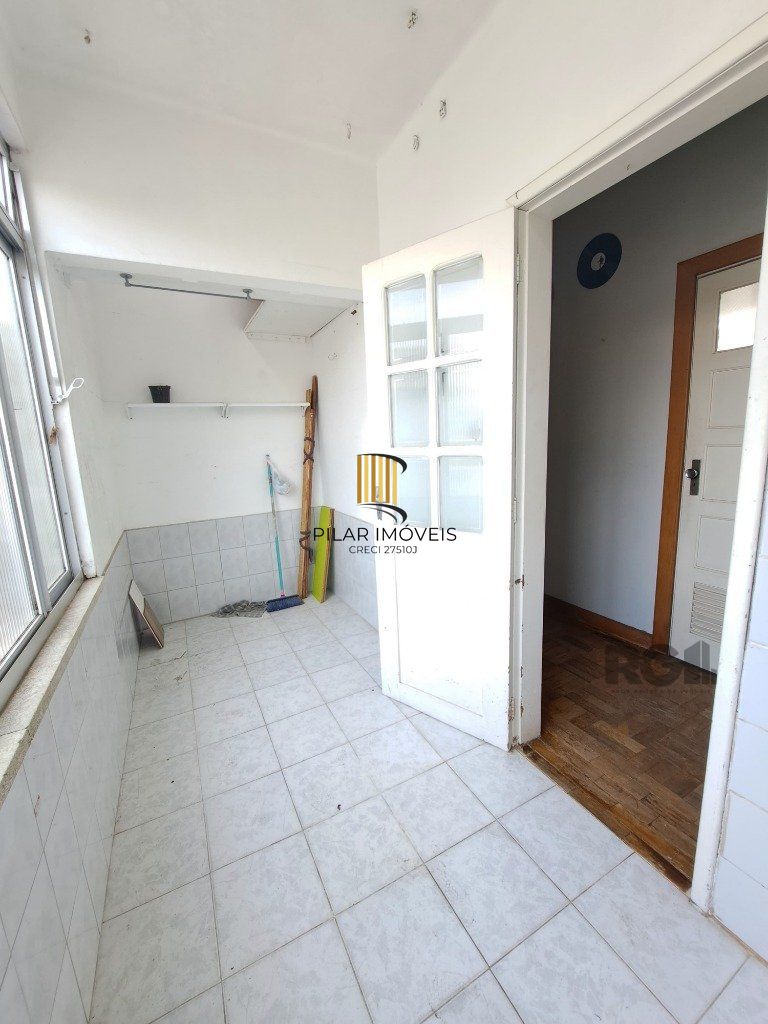 Apartamento 03 dormitórios no Bairro Navegantes