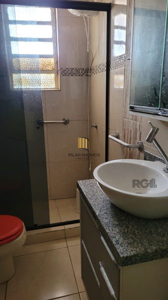 Schumacher loca apt° térreo com terraço, 2 quartos, cozinha semi-mob,  churrasqueira no garden
