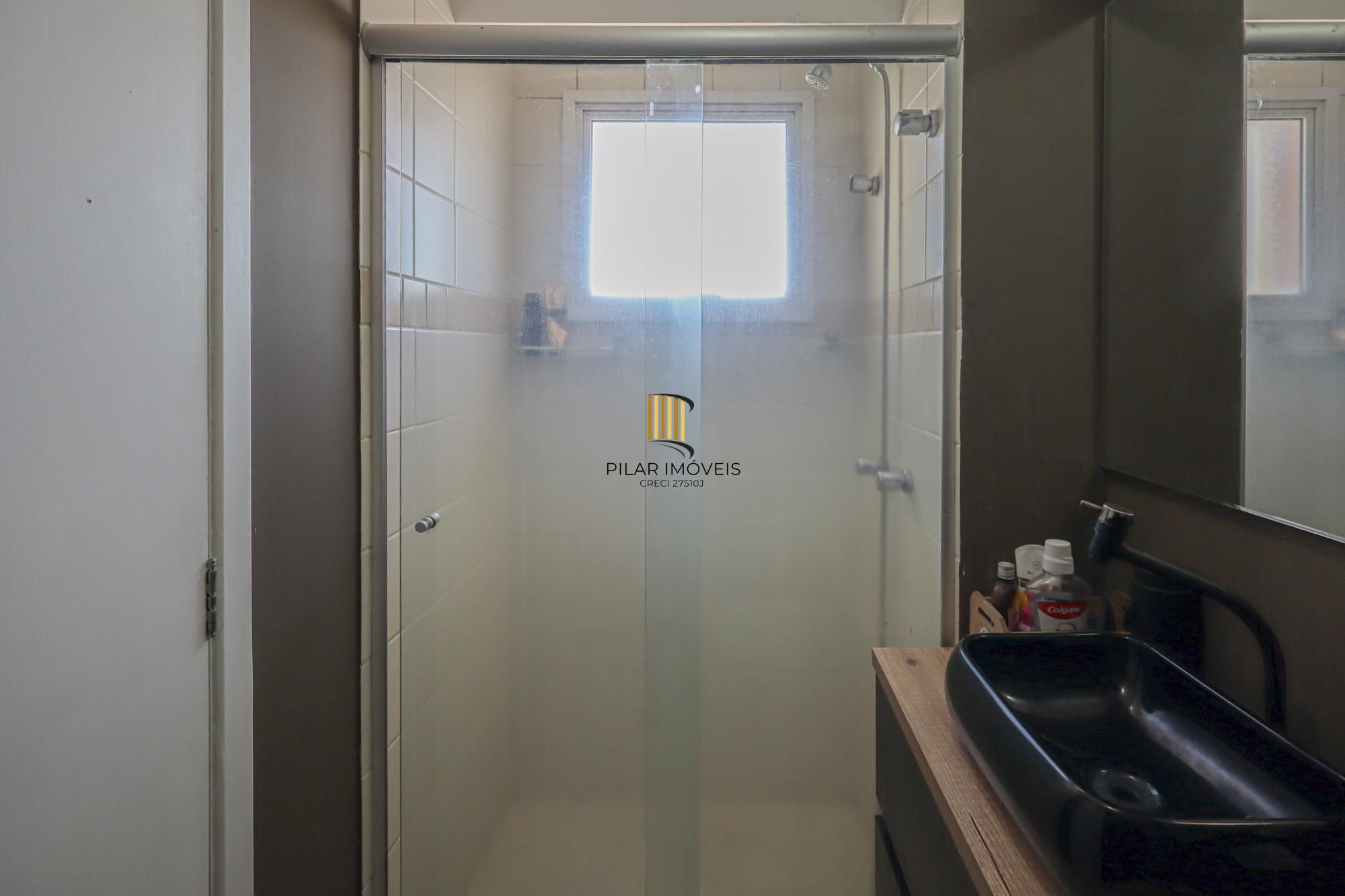 Apartamento 03 quartos com suite e garagem para 02 carros.