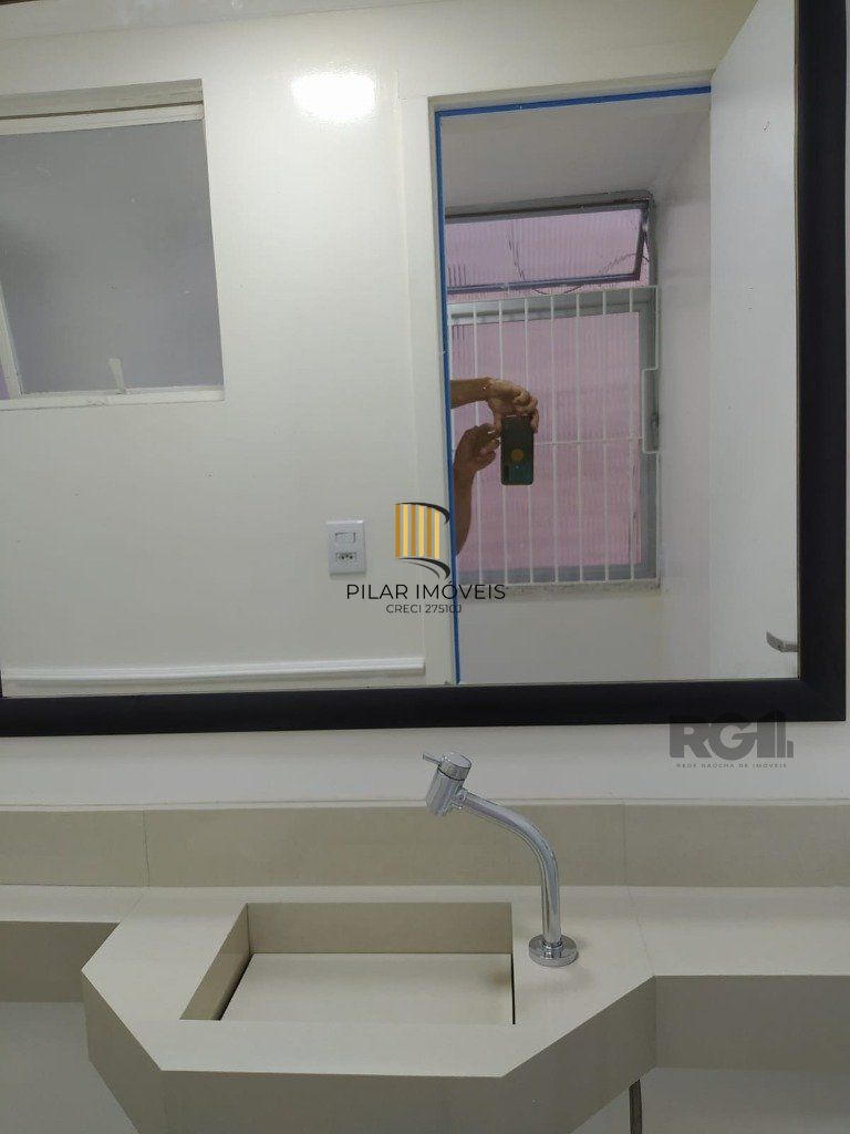 Apartamento 2 Dormitório(s) Bairro Chácara das Pedras