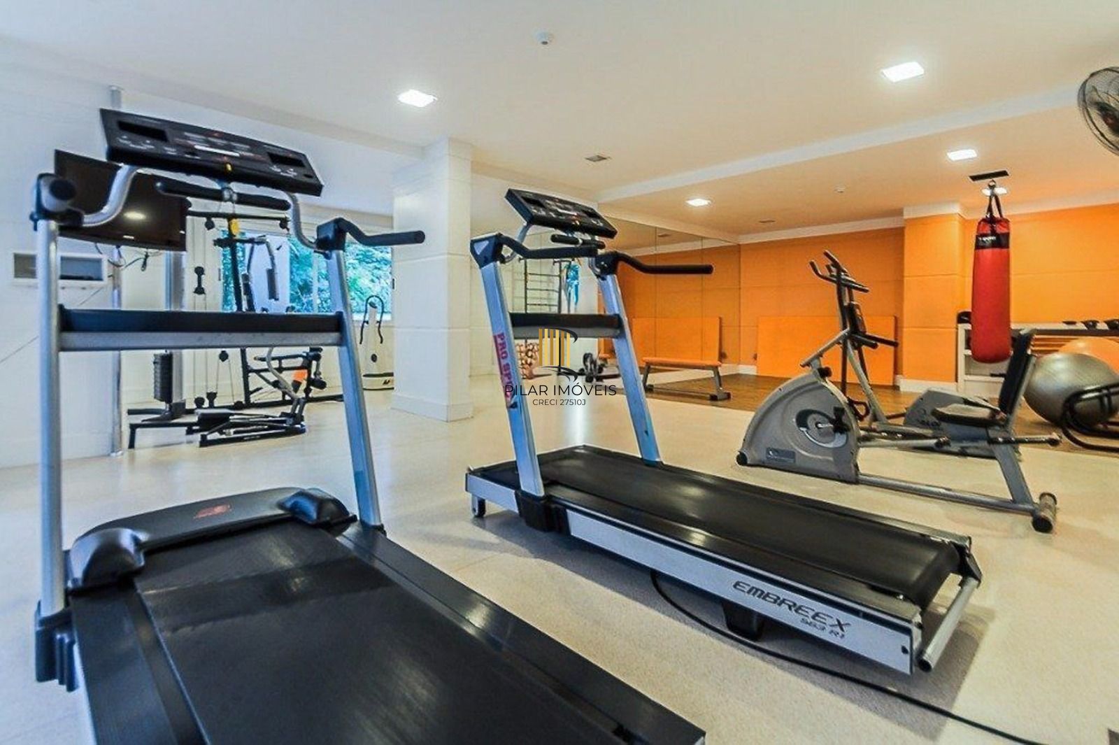 02 dormitórios com 02 vagas e infra de lazer.