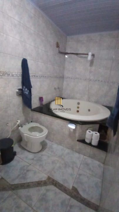 Vende sobrado Espaçoso e Aconchegante em Canoas, RS