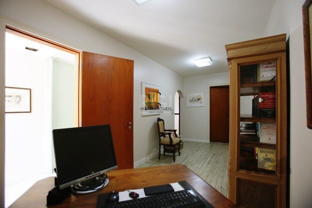 Casa para Venda no bairro Independência, em Porto Alegre / RS
