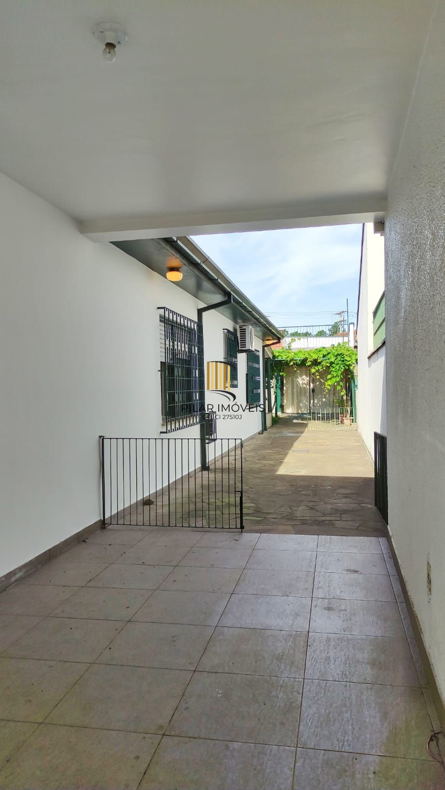 Casa à Venda de 3 Dormitórios (1 Suíte), no Sarandi – Porto Alegre | Financiável