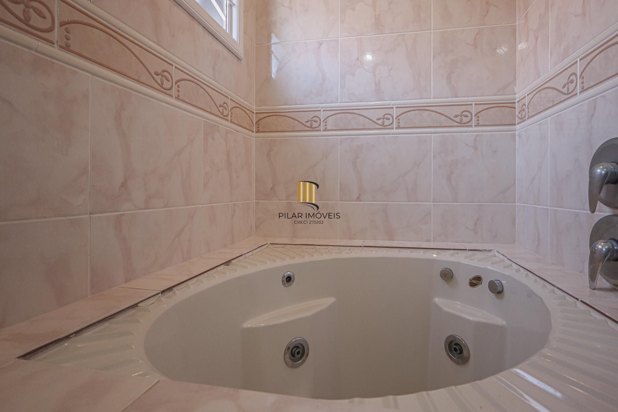 Residência de luxo ! Impecável.. 04 dormitórios , piscina / estuda dação