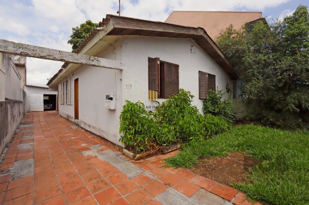 Casa 3 dormitórios no bairro Sarandi