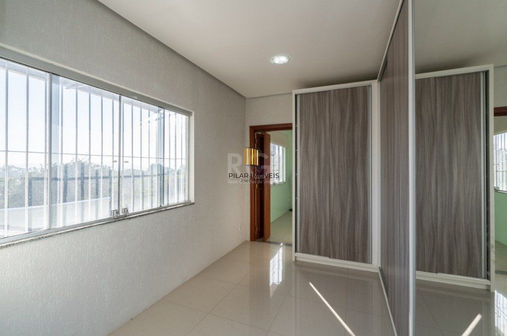 Casa para Venda - 259m², 4 dormitórios, sendo 1 suites, 4 vagas - Coronel Aparício Borges