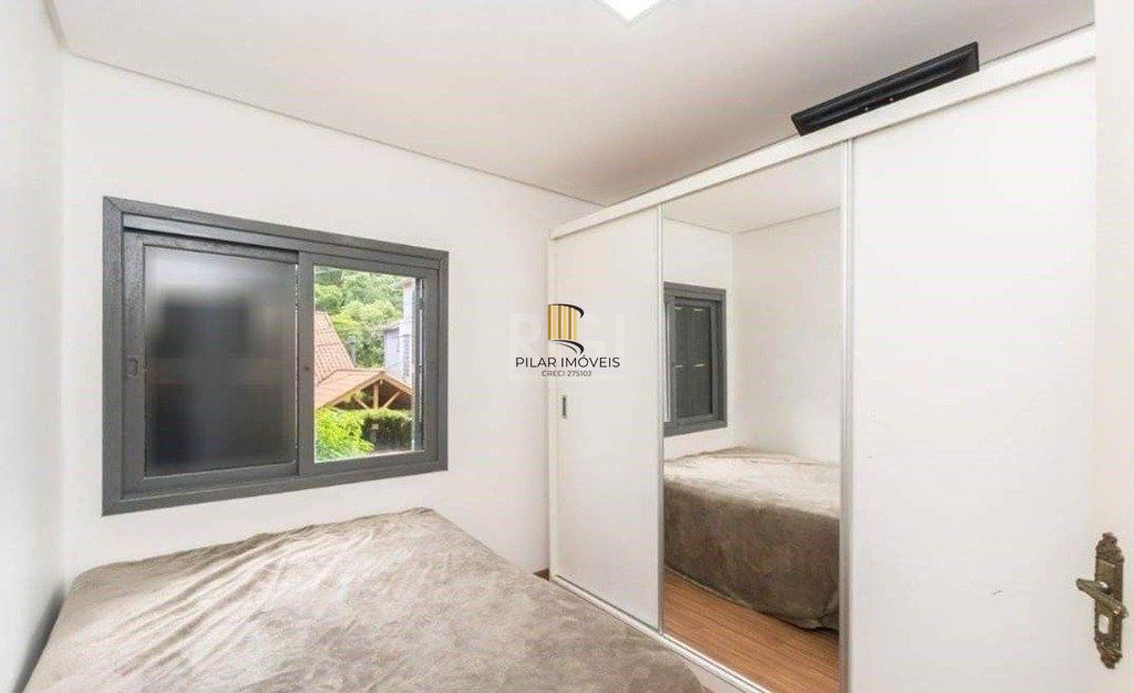 Casa Condominio para Venda - 180m², 3 dormitórios, sendo 2 suites, 3 vagas - Vila Nova