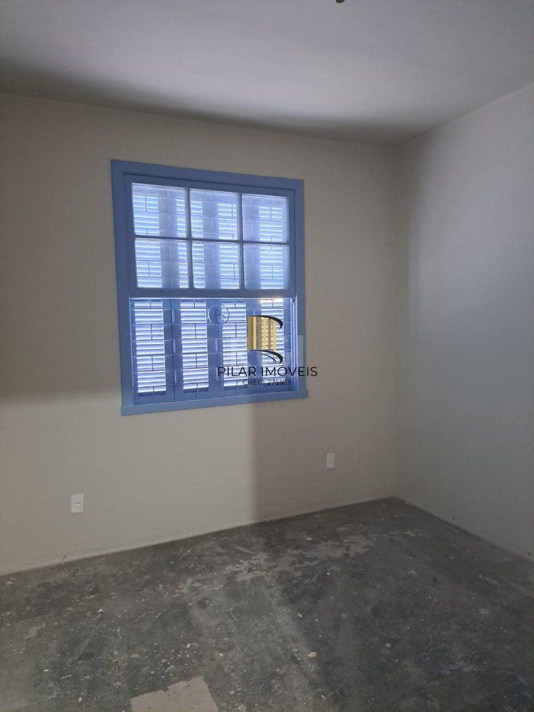 Casa comercial no 4 distrito