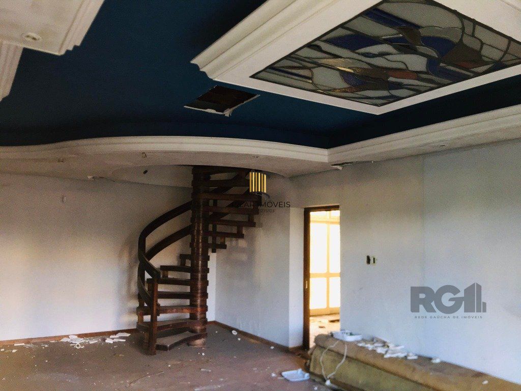 Casa para Venda - 400m², 4 dormitórios, sendo 1 suites, 4 vagas - Jardim Lindóia