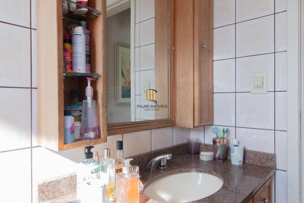 EXCELENTE OPORTUNIDADE NO BAIRRO MENINO DEUS