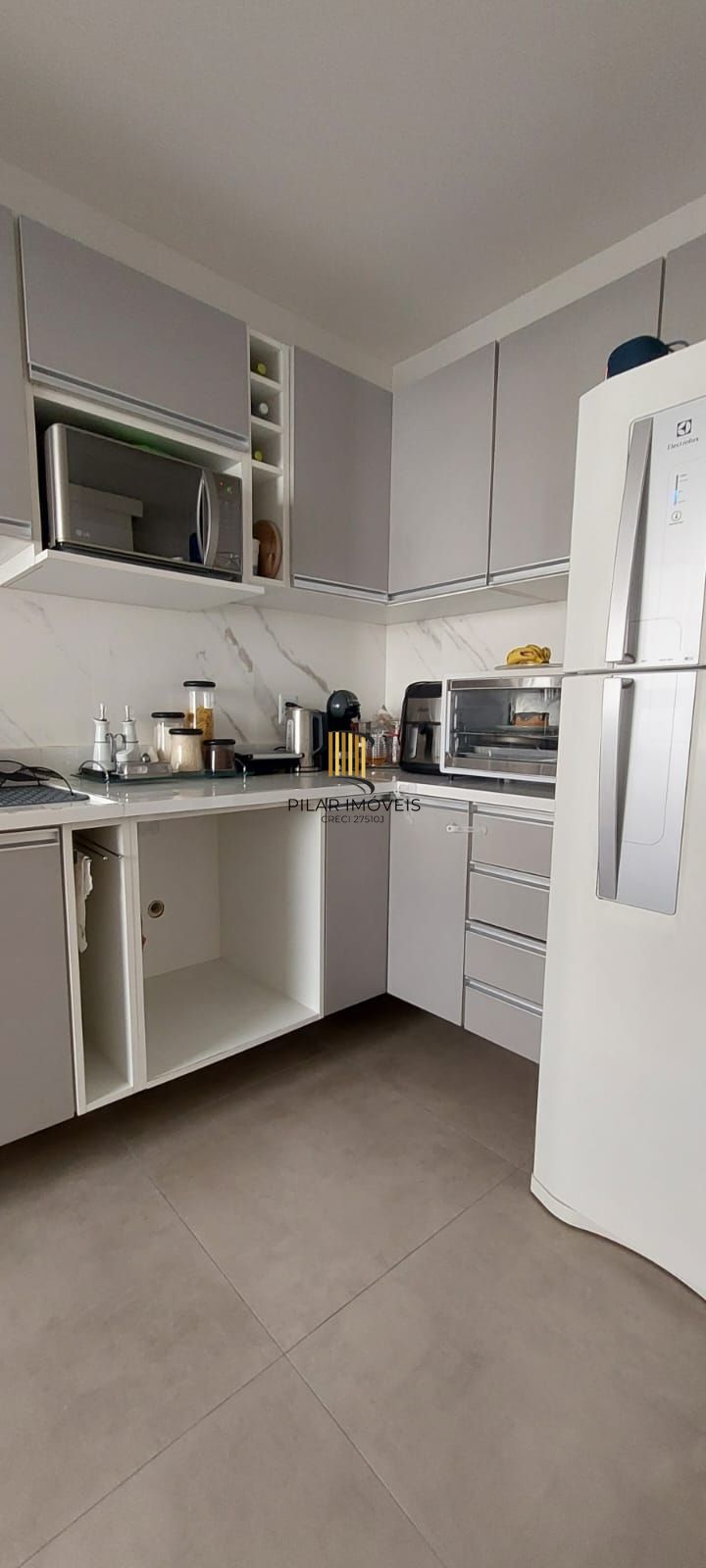 1 DORMITORIO SEMIMOBILIADO 54,69M²