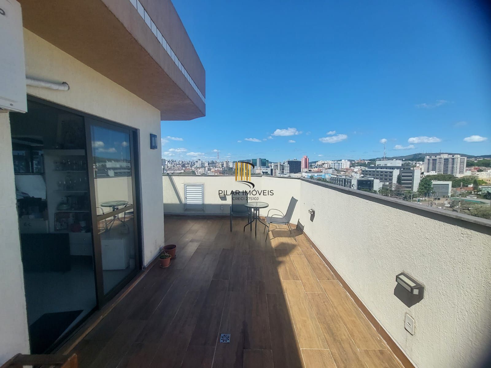 COBERTURA MENINO DEUS