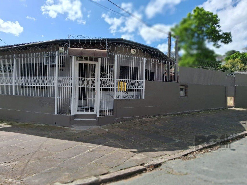 Casa 1 Dormitório(s) Bairro Glória