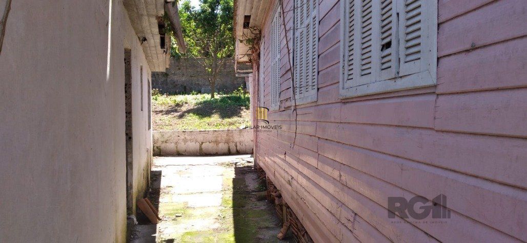 Casa 2 dormitórios no bairro Medianeira