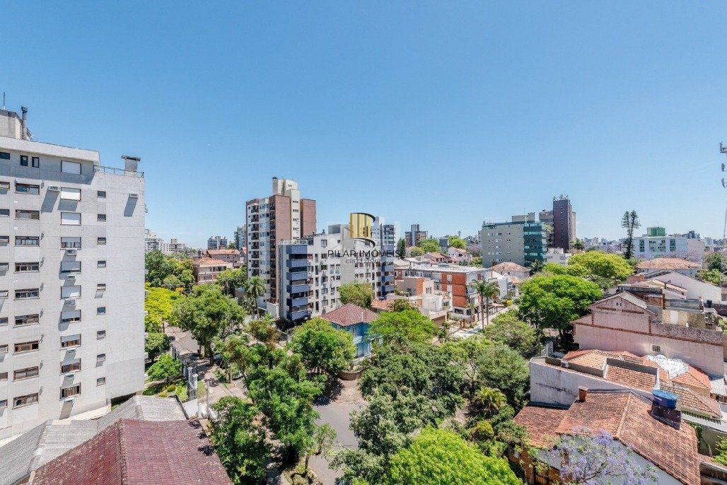 Cobertura com 4 quartos e 197m² à venda em Petrópolis, Porto Alegre.