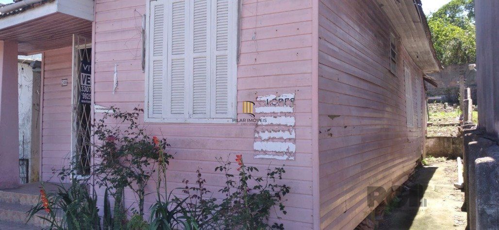 Casa 2 dormitórios no bairro Medianeira