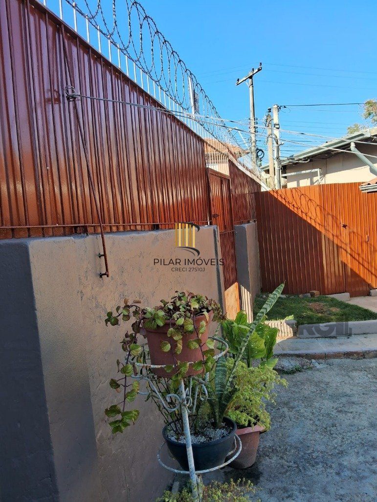 Casa 1 Dormitório(s) Bairro Glória