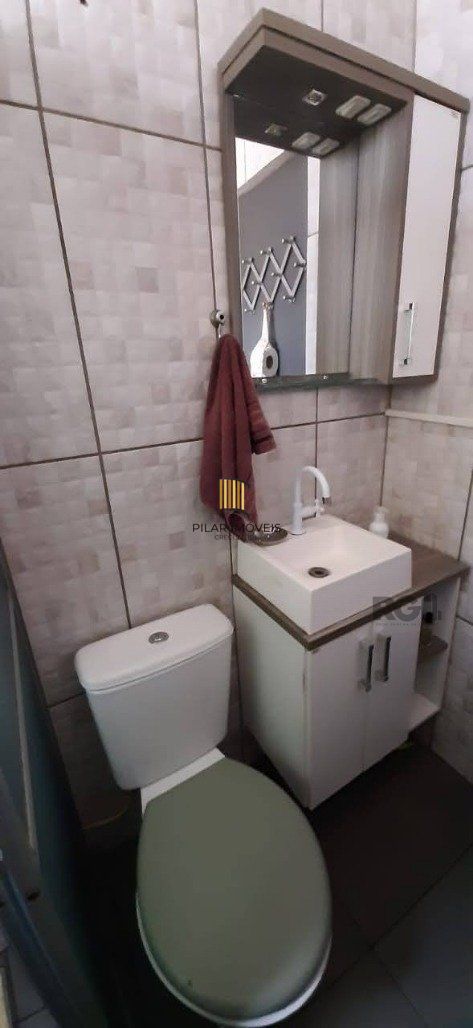 Apartamento 2 dormitórios no bairro Rubem Berta
