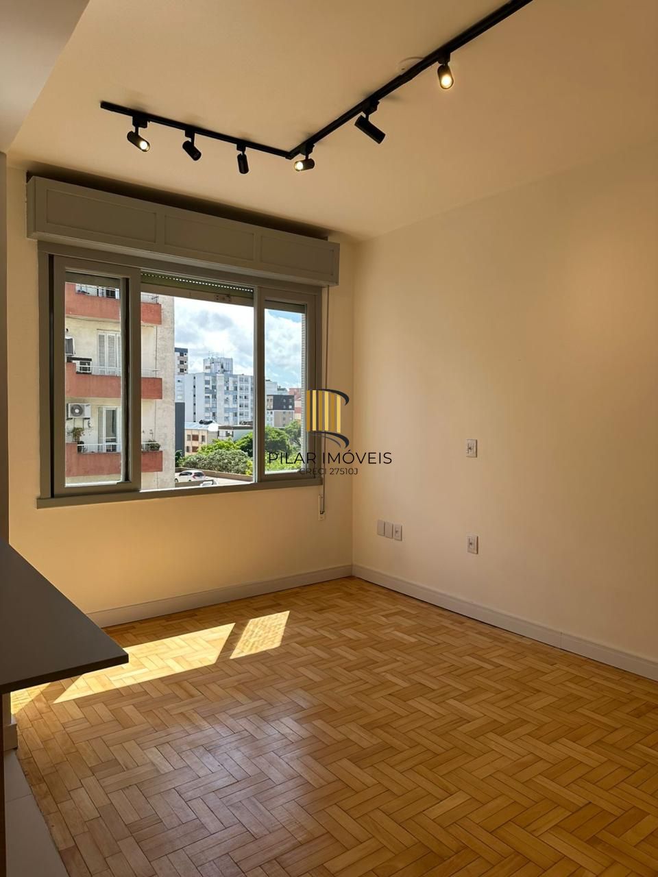 Apartamento Reformado por Arquiteta | 2 Dormitórios | 59,84m² | Cidade Baixa