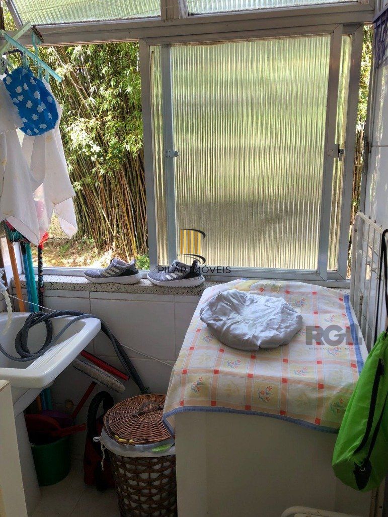 Apartamento 1 dormitório com 1 vaga de garagem coberta no Bairro Nonoaí