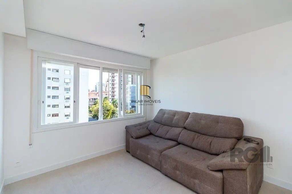 Cobertura com 4 quartos e 197m² à venda em Petrópolis, Porto Alegre.