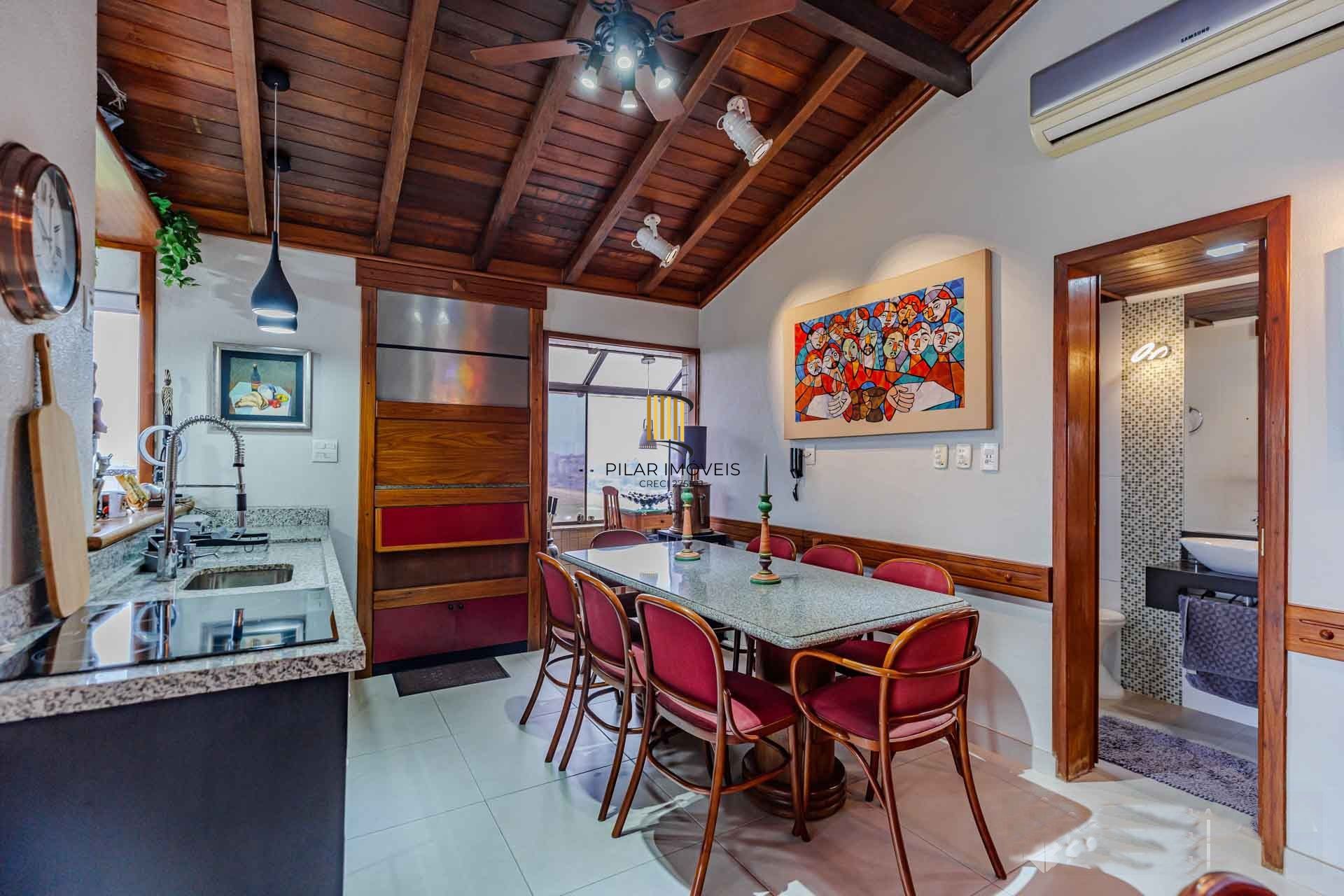 3 pavimentos com elevador eletronico e 2 vagas cobertas