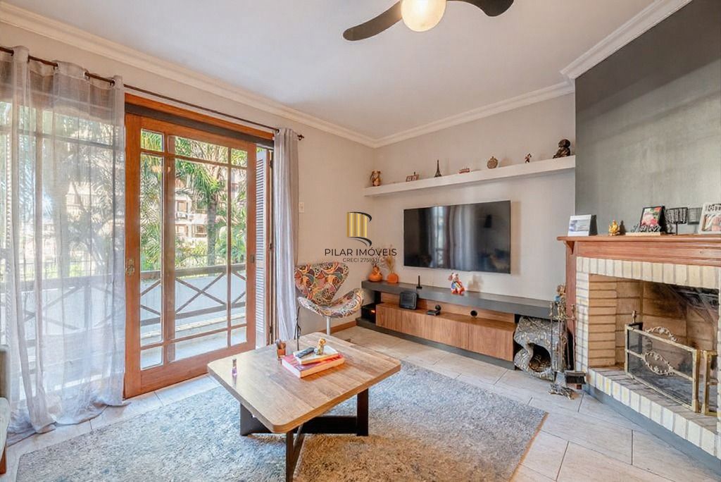 O Lar Ideal na Tristeza: Casa em Condomínio com 3 Dormitórios