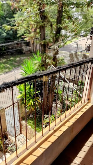 Linda Casa de Esquina com 230 M². Área de Lazer Completa.