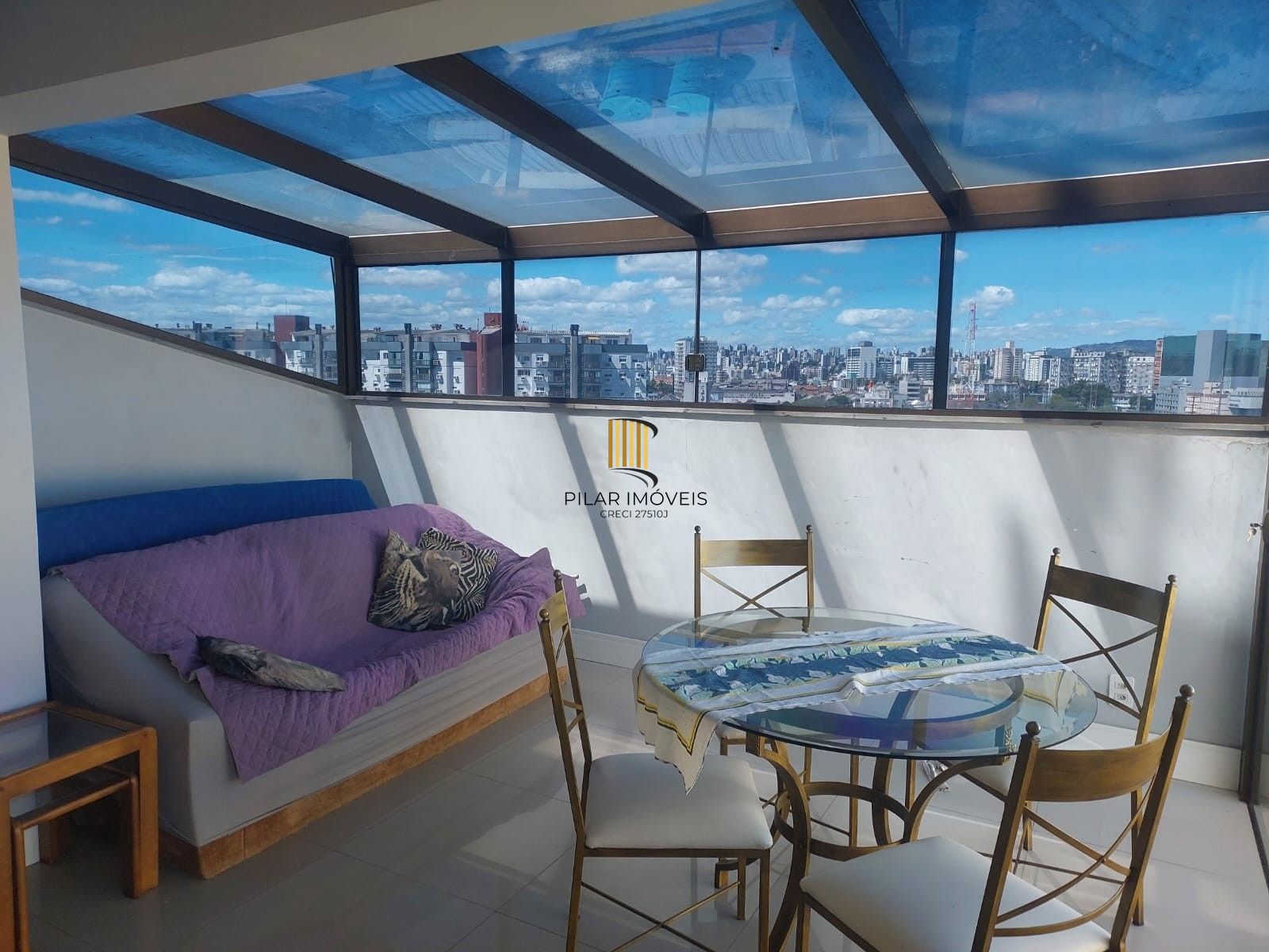 COBERTURA MENINO DEUS