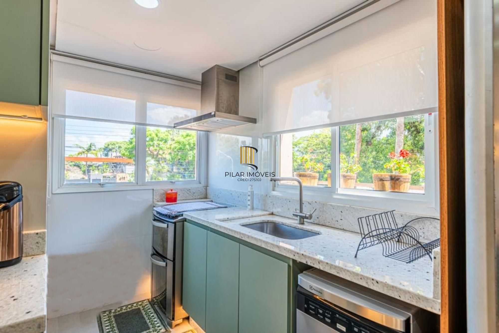 Casa de Esquina exclusiva em condominio fechado!!!