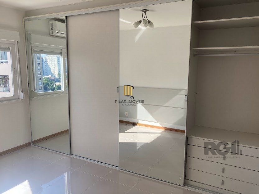 Apartamento 2 dormitórios com suíte para venda no SPOT Cidade Baixa em Porto Alegre.