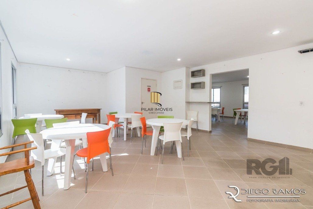 Apartamento 2 dormitórios no bairro Glória