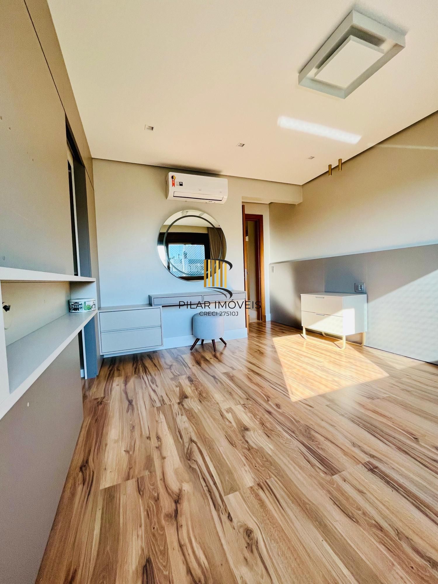 Apartamento de 145m² com projeto de arquiteta e 3 dormitórios no bairro Tristeza