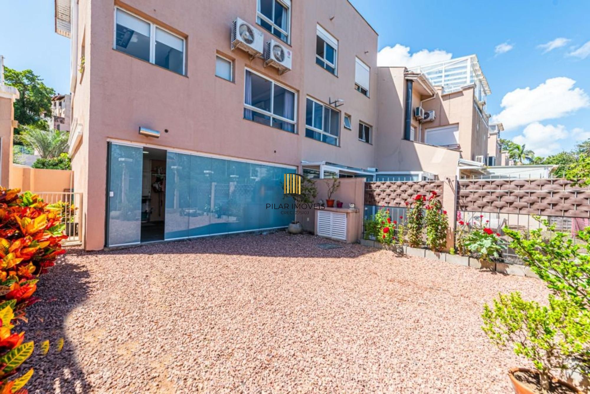 Casa de Esquina exclusiva em condominio fechado!!! - Pilar Imóveis