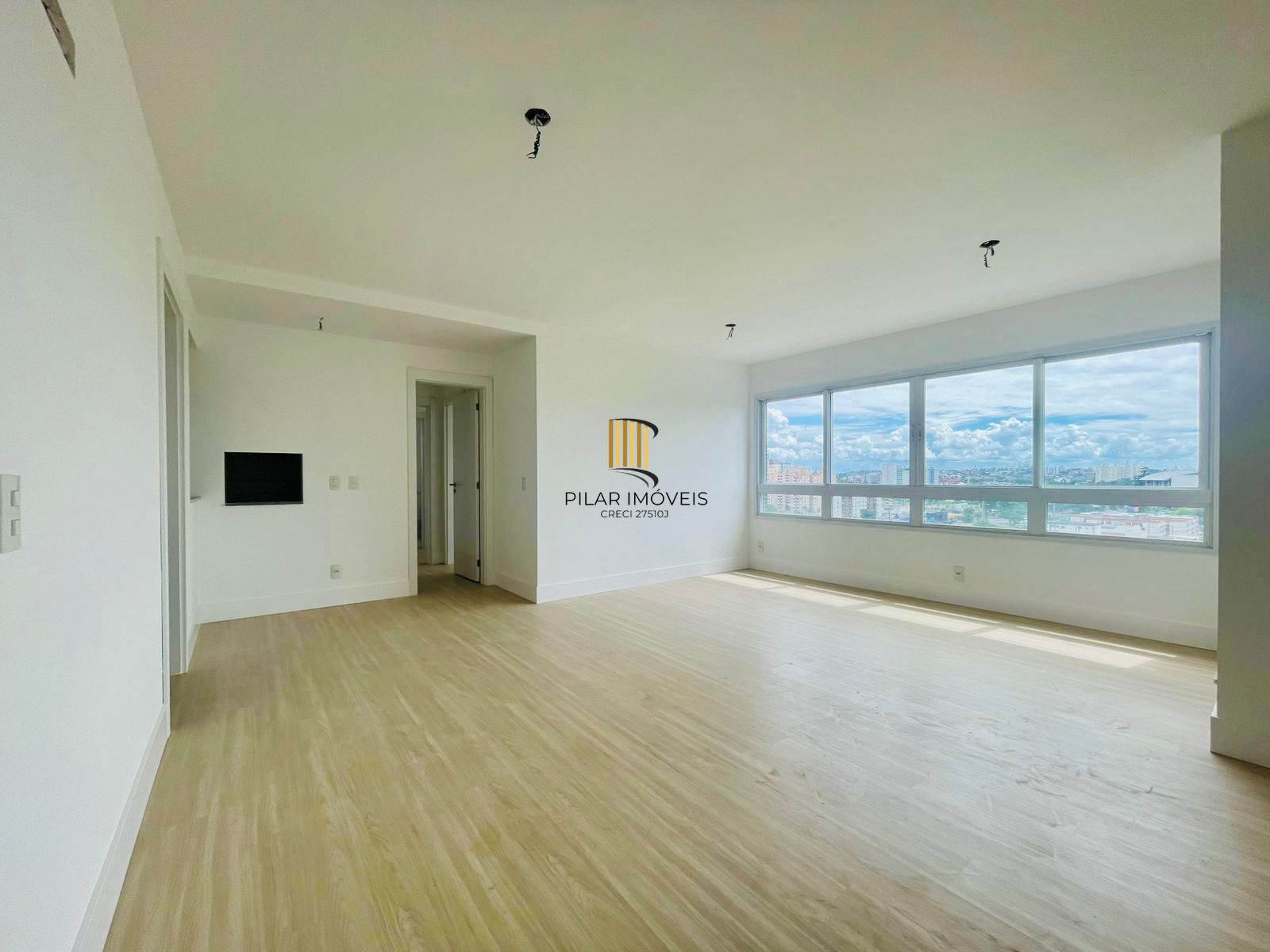 Apartamento com lareira, churrasqueira e 3 dormitórios no Central Park