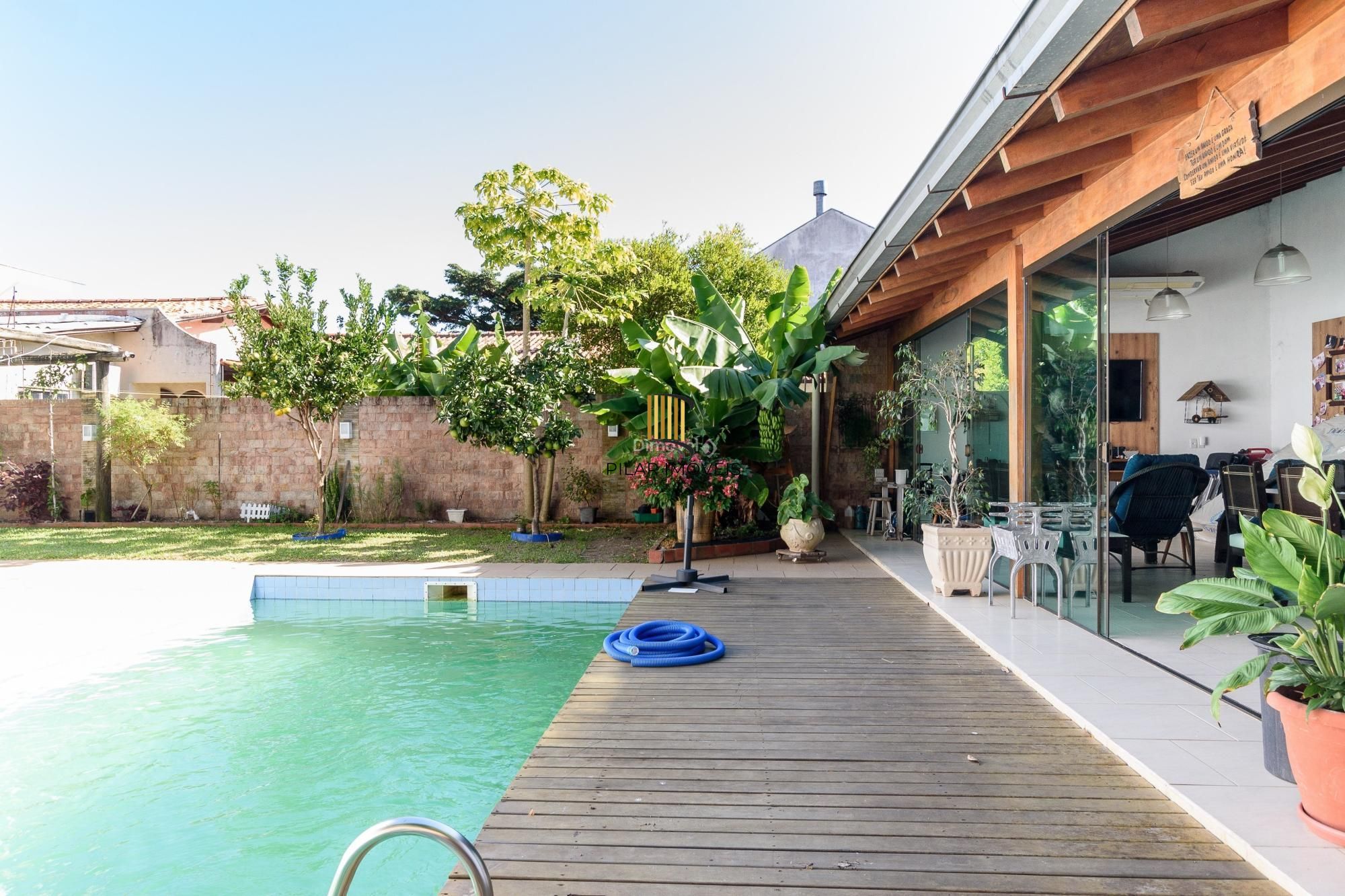 Venha morar em 350 m² com um clube em sua casa!