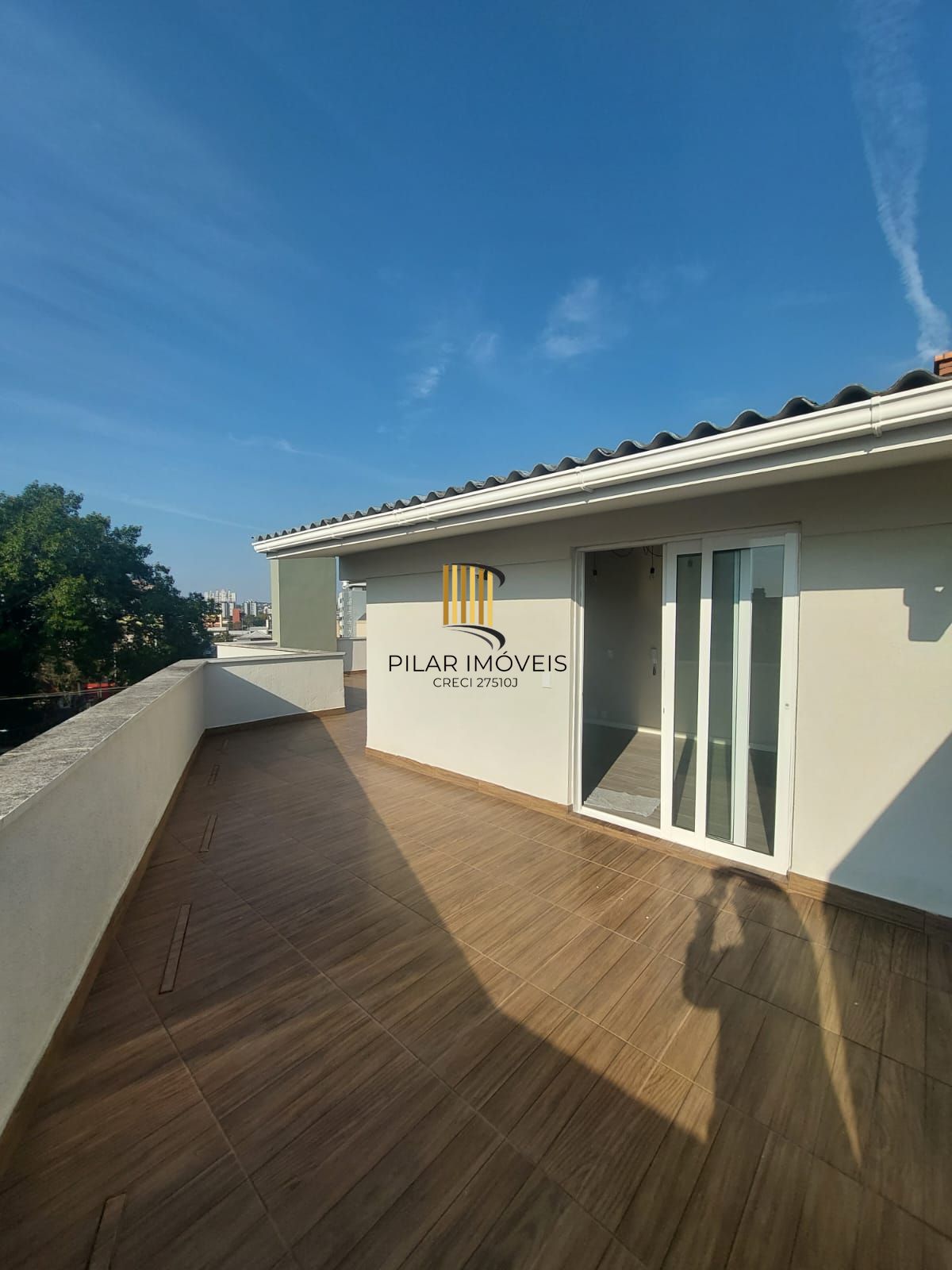Cobertura reformada no Bairro Jardim Lindóia