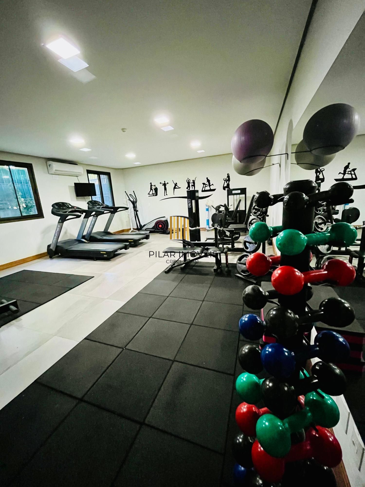 Apartamento de 145m² com projeto de arquiteta e 3 dormitórios no bairro Tristeza