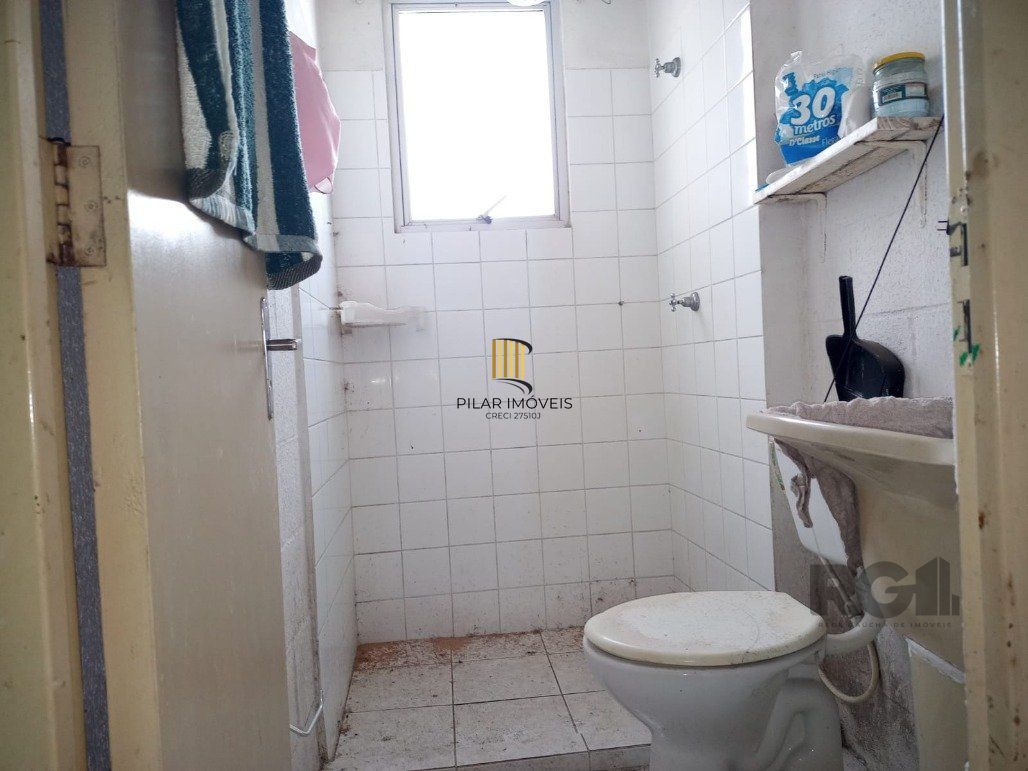 Apartamento 2 Dormitório(s) Bairro Rubem Berta