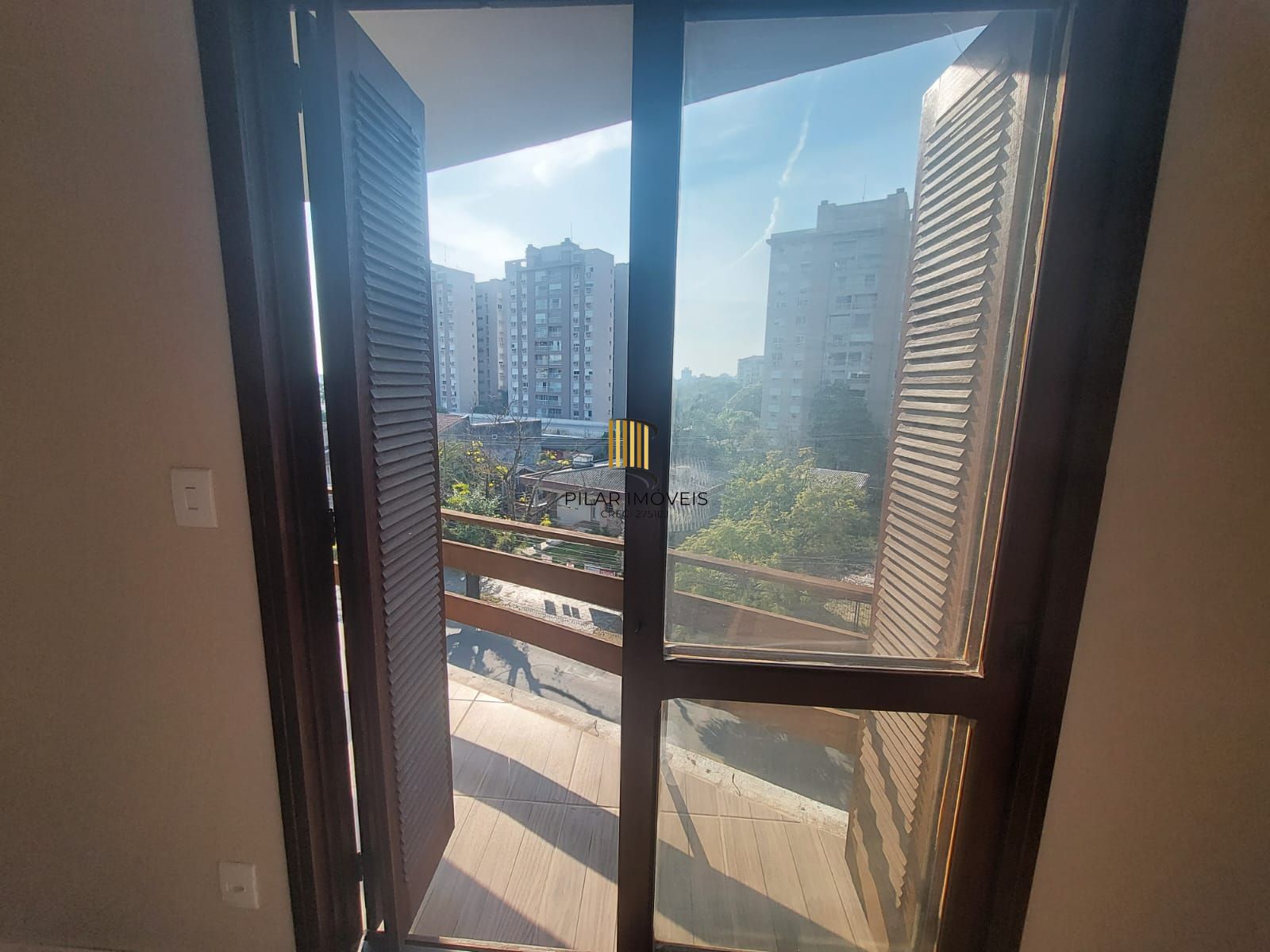 Cobertura reformada no Bairro Jardim Lindóia