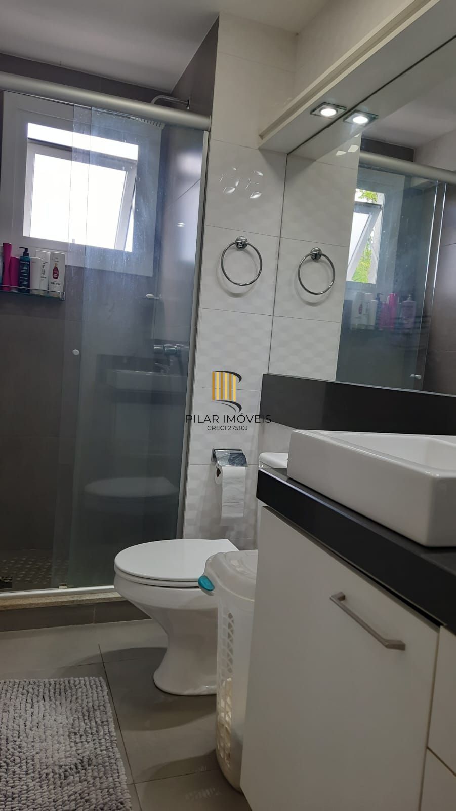 Apartamento 2 dormitórios no bairro Glória