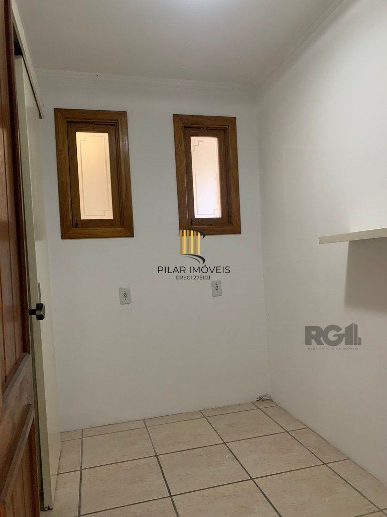 Casa de Condomínio 3 dormitórios no bairro Cavalhada