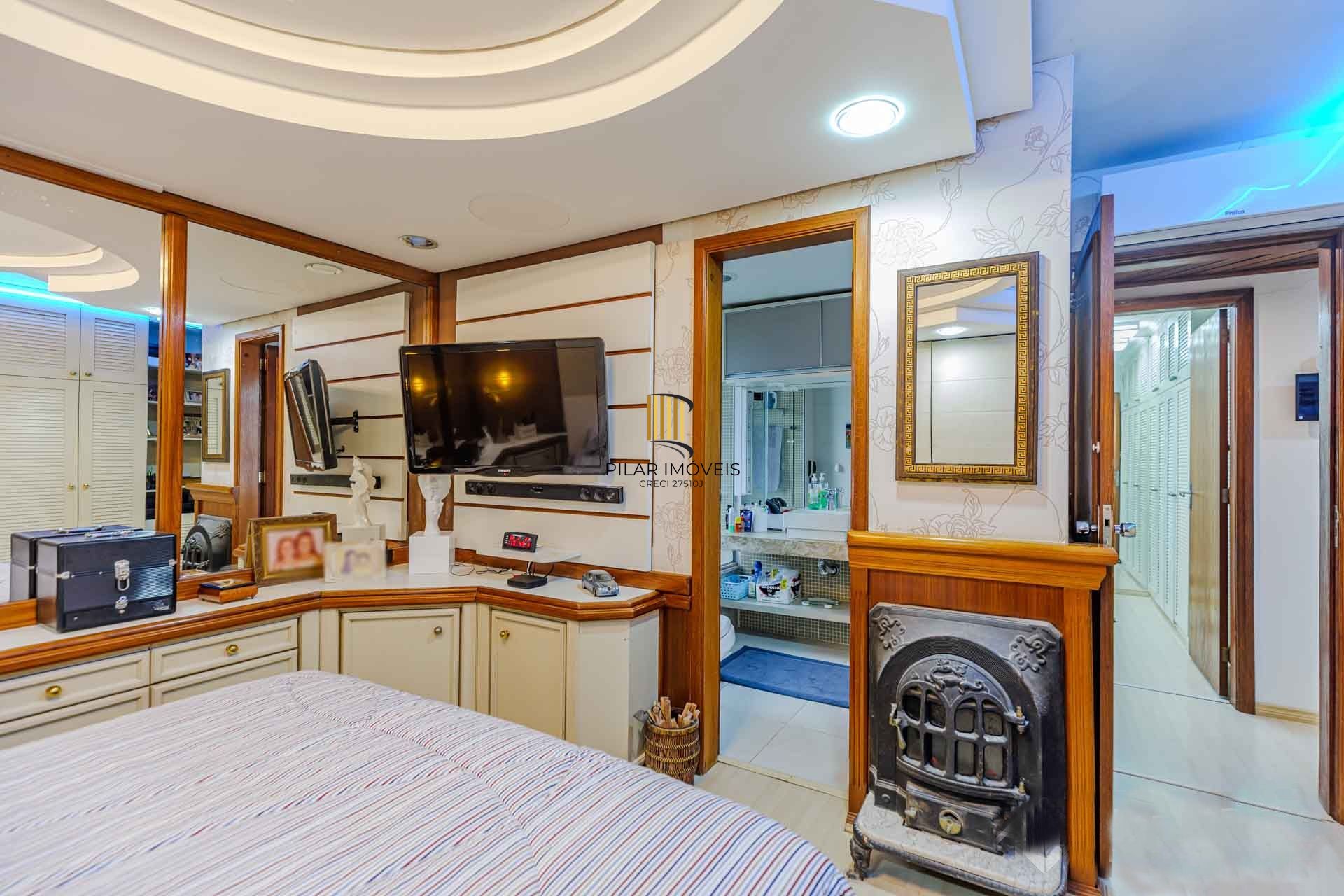 3 pavimentos com elevador eletronico e 2 vagas cobertas