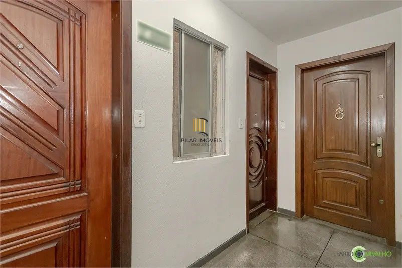 APARTAMENTO 2 DORMITORIOS E 1 VAGA AMPLO E CONSERVADO
