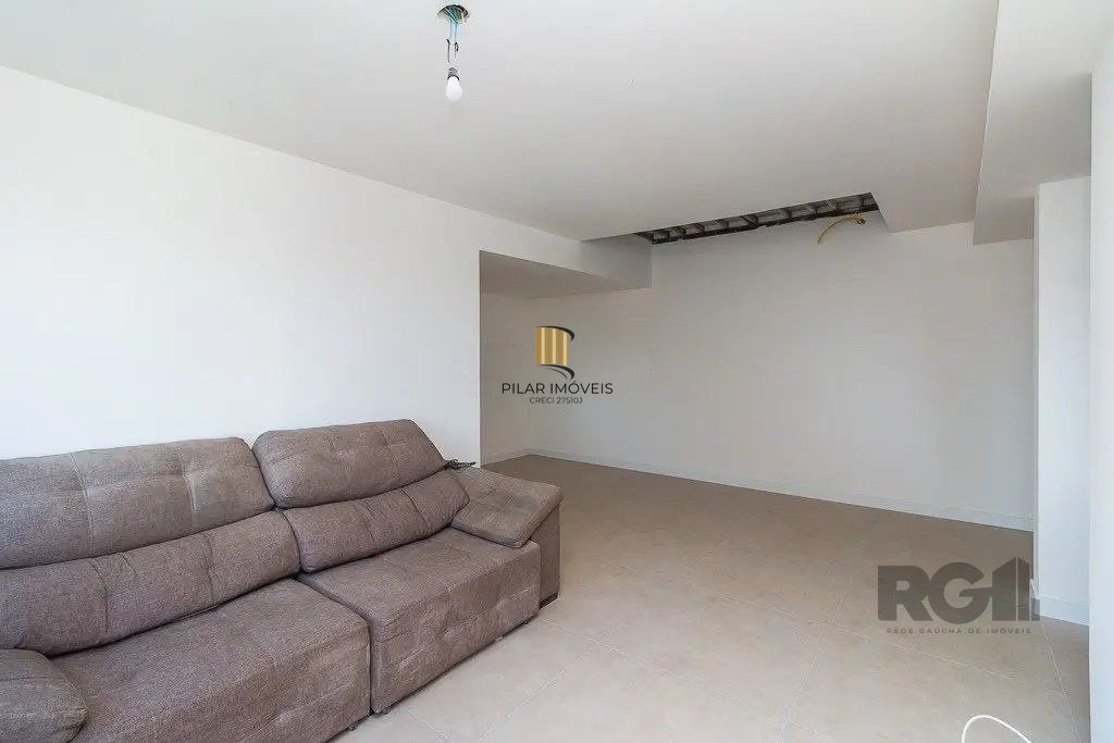 Cobertura com 4 quartos e 197m² à venda em Petrópolis, Porto Alegre.
