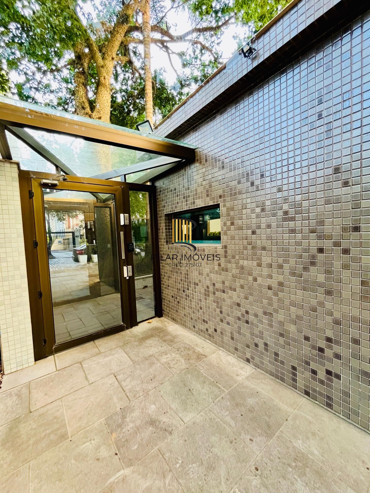 Apartamento de 145m² com projeto de arquiteta e 3 dormitórios no bairro Tristeza